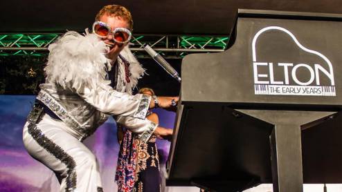 Kenny Metcalf As Elton