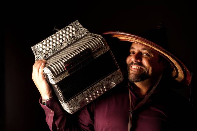 Terrance Simien & the Zydeco Experience