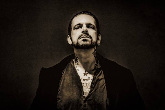 Ricky Warwick
