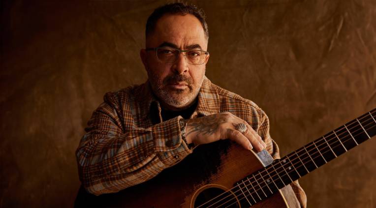 Aaron Lewis