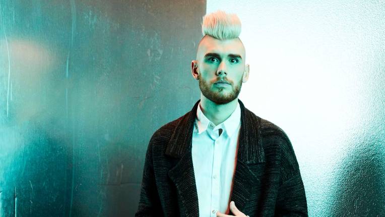 Colton Dixon