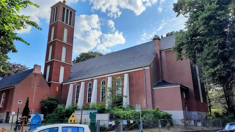 Apostel-Paulus-Kirche